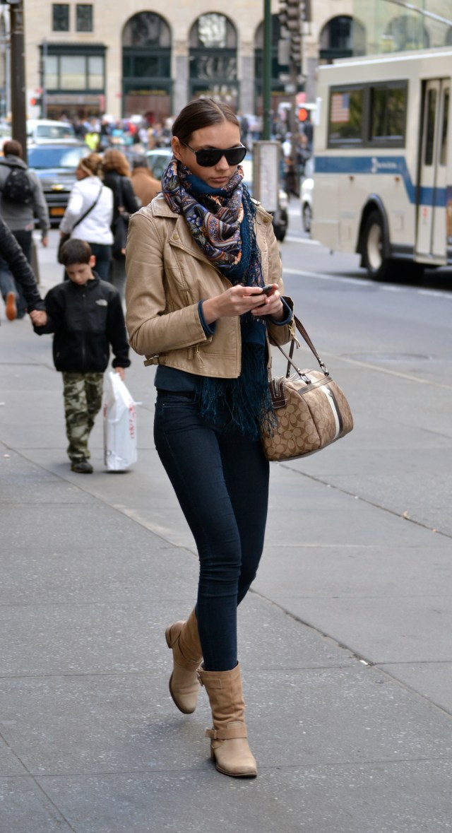 skinny jeans cowboy boots