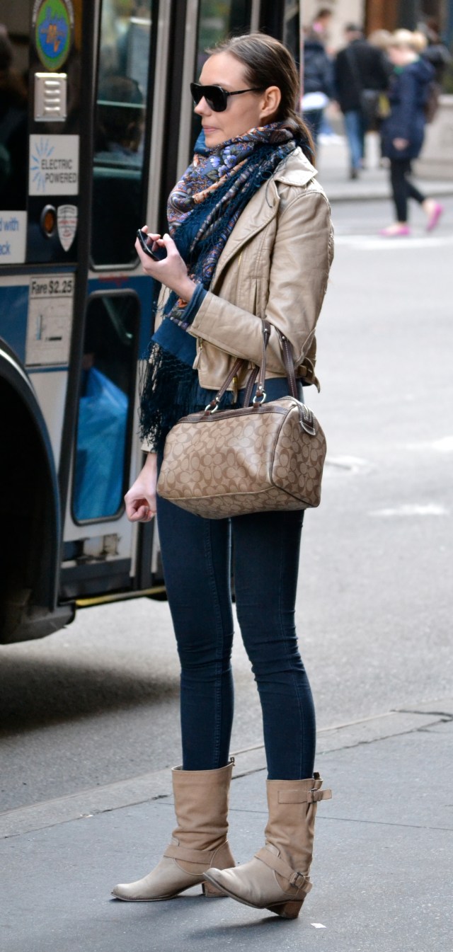 skiiny jeans cowboy boots